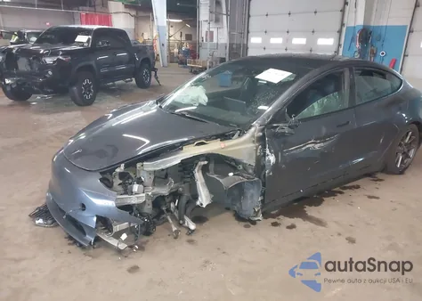 2021 Tesla Model 3 Long Range Dual Motor All-Wheel Drive z USA, uszkodzony, nr VIN 5YJ3E1EB1MF014821